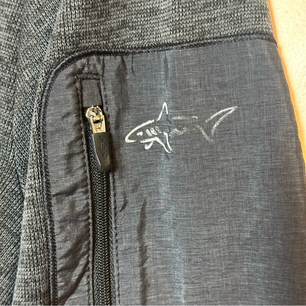 GREG NORMAN Gray Heather Men's M Pullover Sweater 1/4 Button Pocket Golf Fleece - Picture 7 of 16